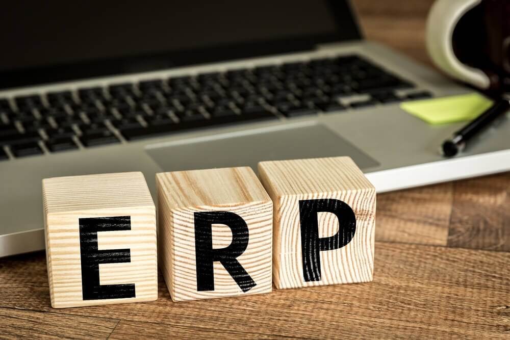 Výběr ERP systému snadno a přehledně s naším E-bookem